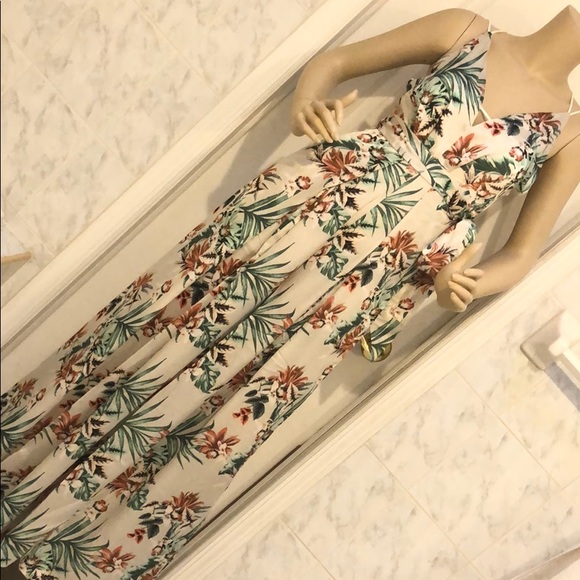 CREAM FLORAL JUMPSUIT - Picture 4 of 7